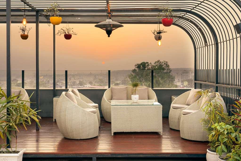 Clarion Hotel Epicure Dehradun Einrichtungen foto